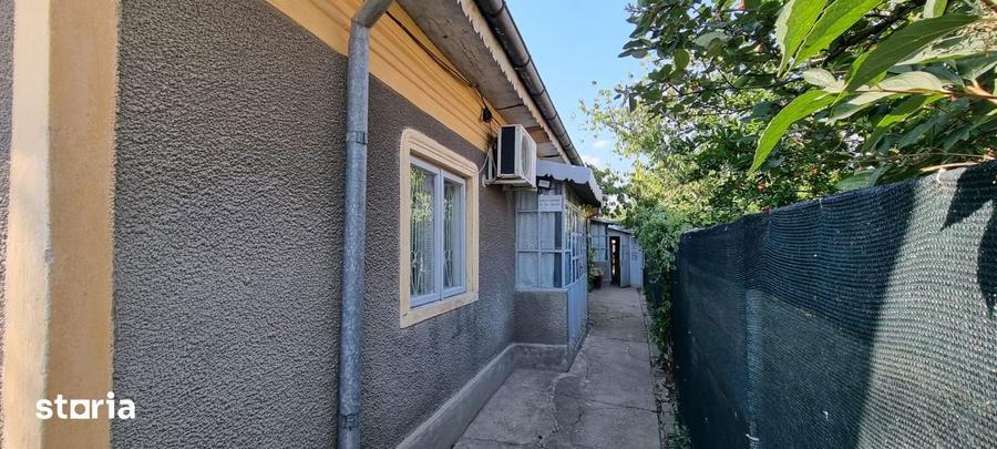 Casă cu 5 camere cu Teren 458 Mp în Caracal