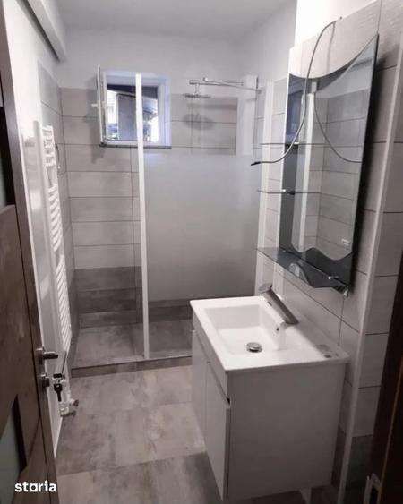 2 Camere Decomandat Podu Ro? Langa Palas ?i Faculta?i - 1