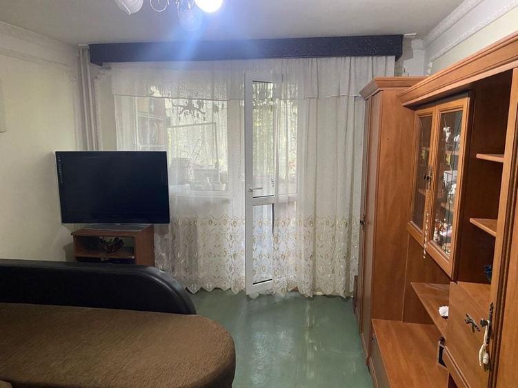 Apartament cu 3 camere decomandat în Satu Nou