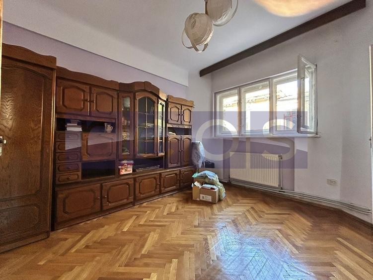 Apartament cu 4 camere circular, mobilat în Universitate
