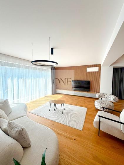 Apartament cu 4 camere decomandat, mobilat în Drumul Poienii