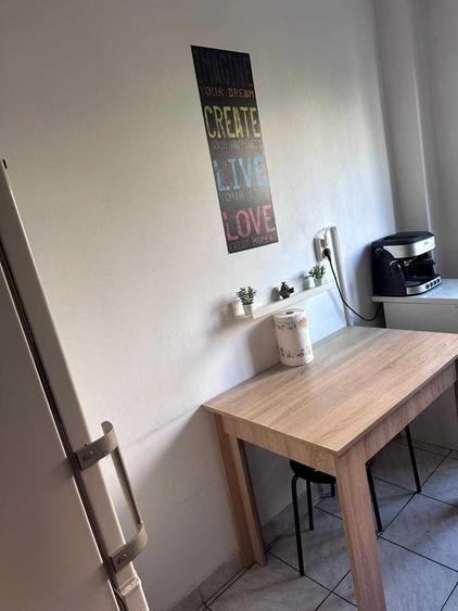 Apartament cu 2 camere decomandat în Valea Muscelului