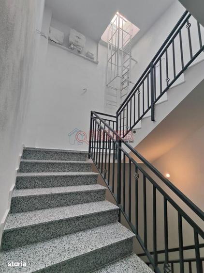 Apartament cu 4 camere în Metalurgiei