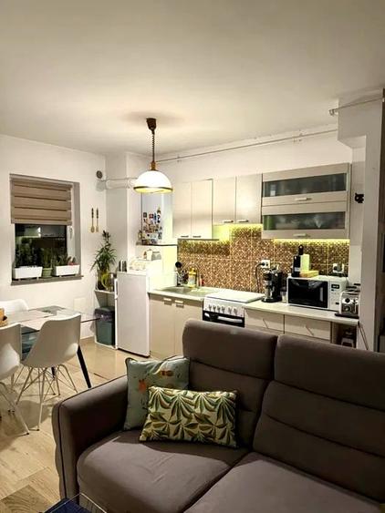 Apartament cu 2 camere semidecomandat, mobilat în Iris
