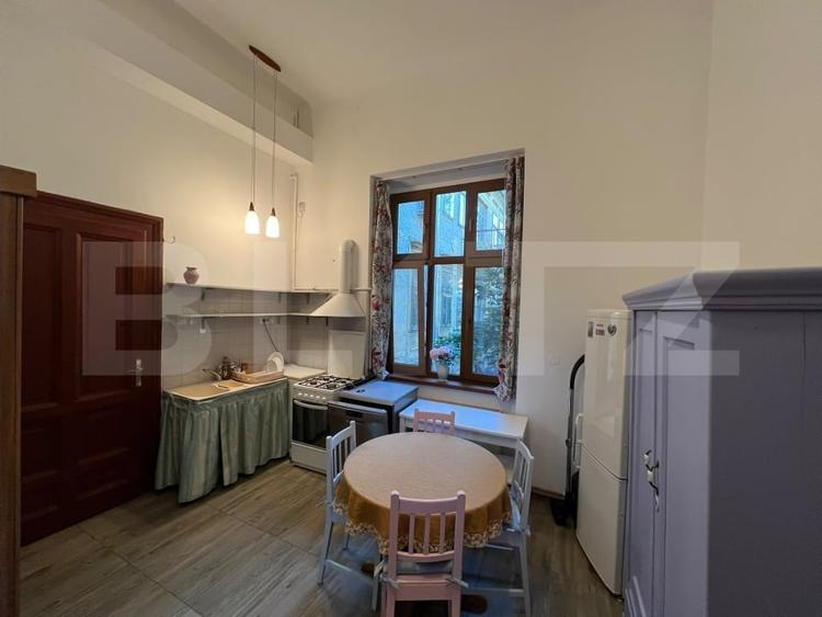 Apartament cu 2 camere nedecomandat, mobilat în Medicină