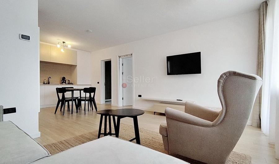 Apartament cu 2 camere semidecomandat, mobilat în Drumul Poienii