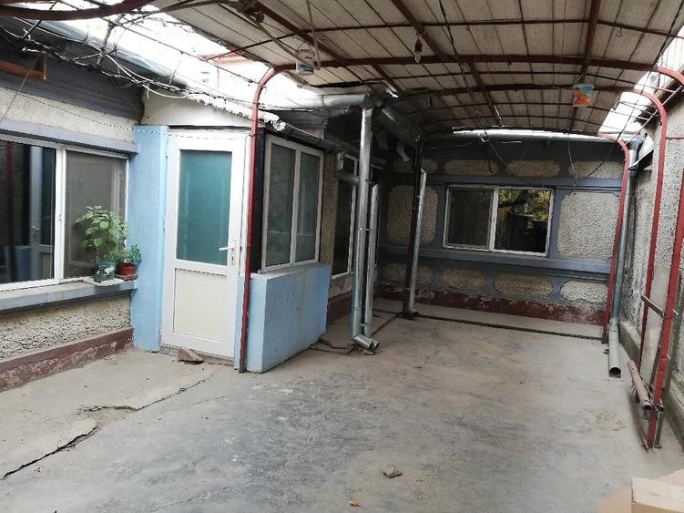 Casă cu 3 camere cu Teren 250 Mp în Lacu Dulce