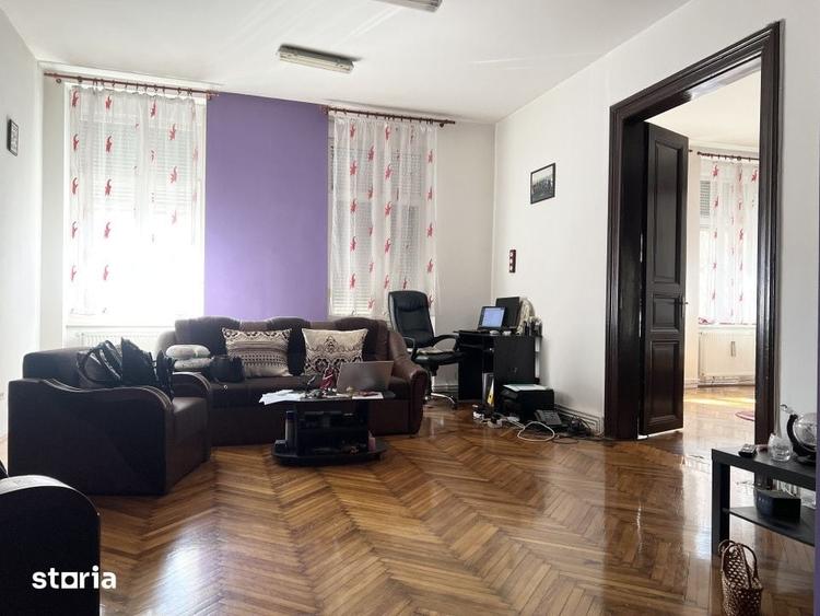 Apartament cu 5 camere semidecomandat în Șagului