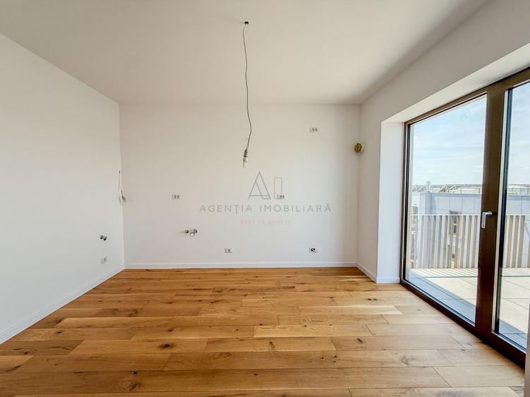 Apartament cu 2 camere semidecomandat în Sisești