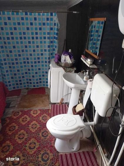 Casă cu 3 camere cu Teren 53 Mp în Priboieni