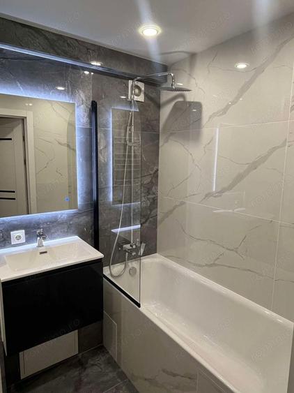 Apartament cu 3 camere decomandat în Chibrit