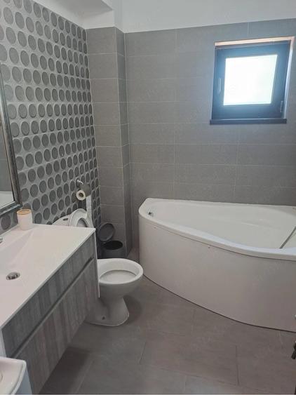 Apartament cu 2 camere decomandat în Steaua