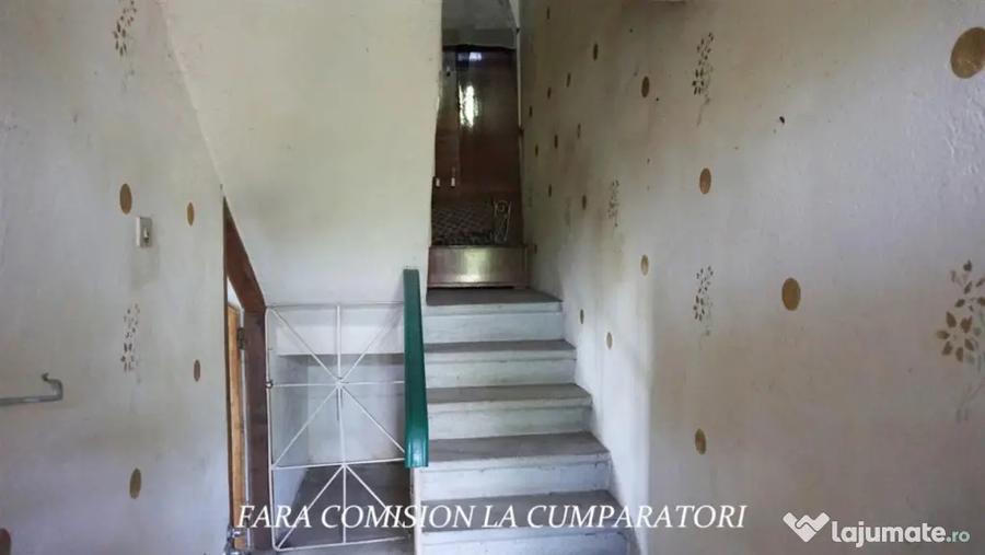 Casă cu 4 camere cu Teren 1730 Mp în Mihăești