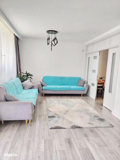 Casă cu 4 camere cu Teren 250 Mp în Central