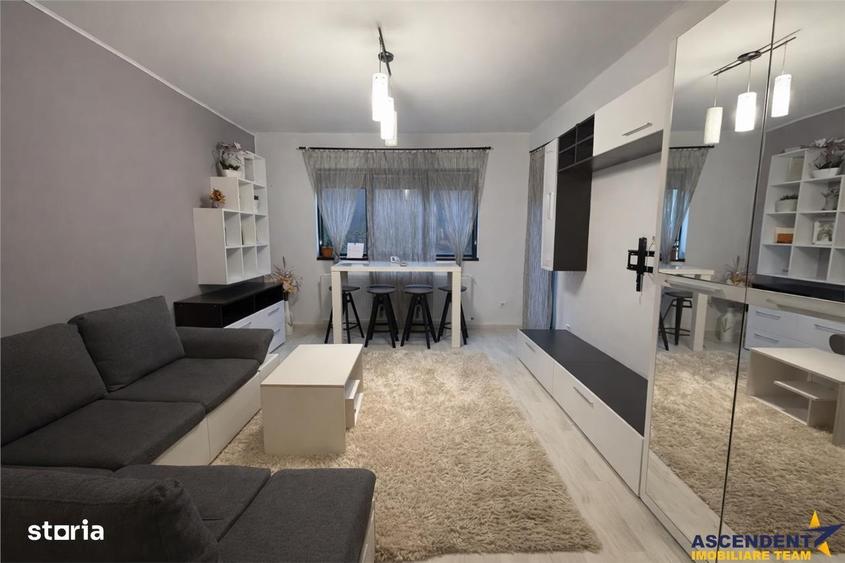 Apartament cu 3 camere decomandat, mobilat în Central