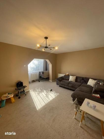 Apartament cu 3 camere în Traian