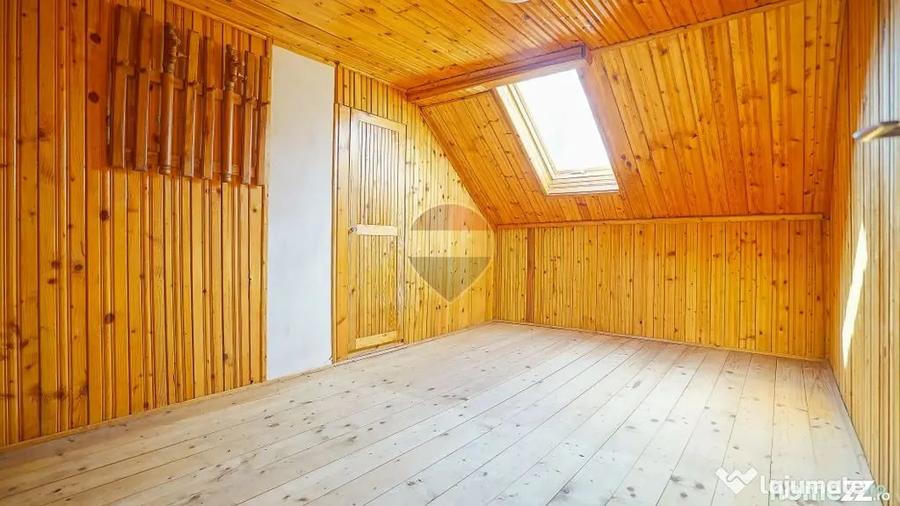 Casă cu 6 camere cu Teren 1915 Mp în Bran