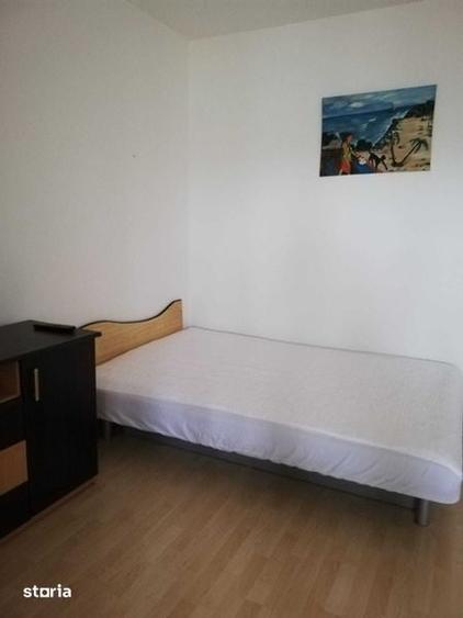 Garsonieră în Titan