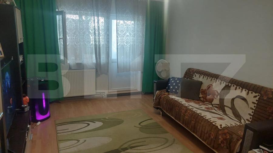 Apartament cu 4 camere decomandat, mobilat în Lipovei