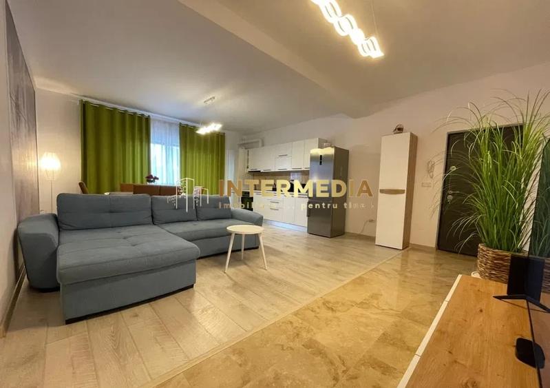 Apartament cu 2 camere decomandat, mobilat în Central