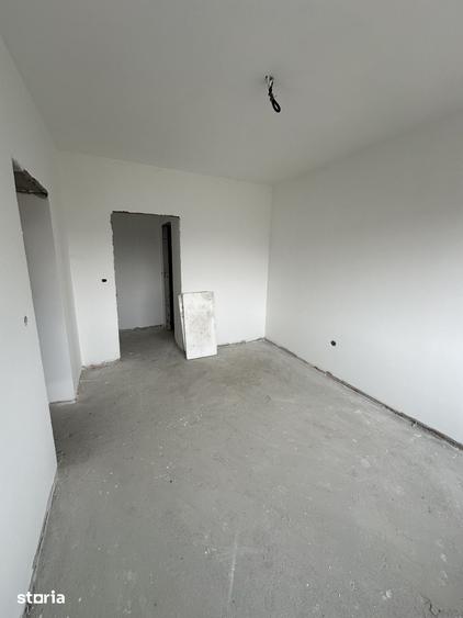 Casă cu 5 camere cu Teren 200 Mp în Brestei
