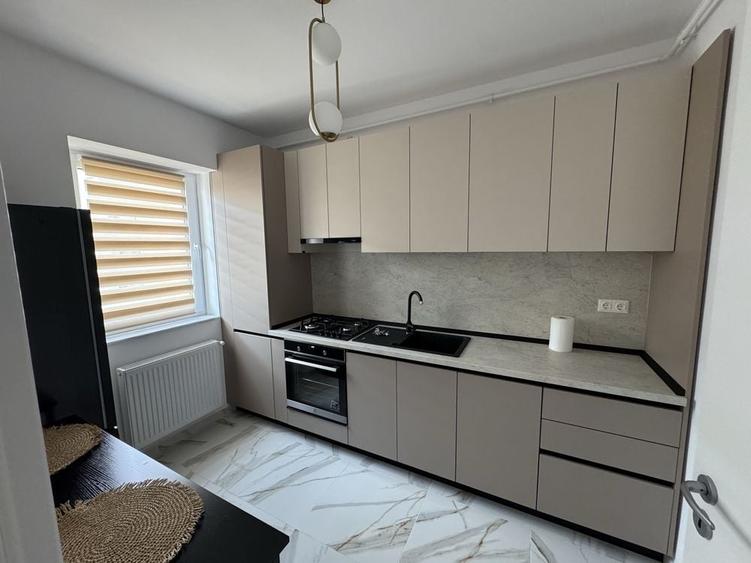 Apartament decomandat în Lacul Morii