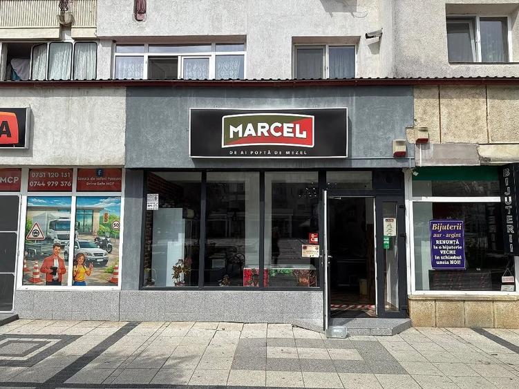 Spațiu comercial, de 60 mp, în Central
