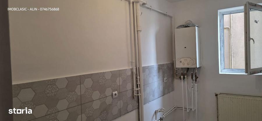 VANZARE Apartament 2 cam. Targovi?te, ETAJ 1, zona Bd. Regele Carol - 2