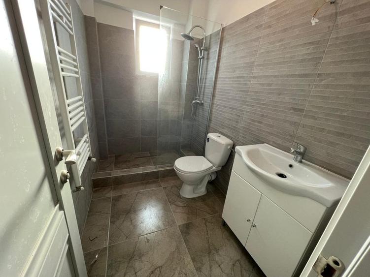 Apartament cu 2 camere decomandat în Cug