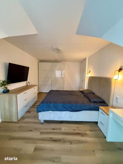 Apartament cu 4 camere decomandat în Turnișor