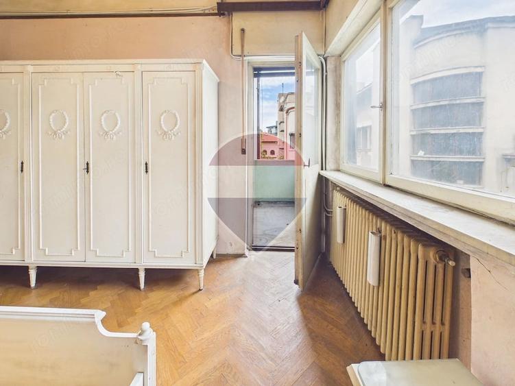 Apartament cu 4 camere semidecomandat în Ferdinand
