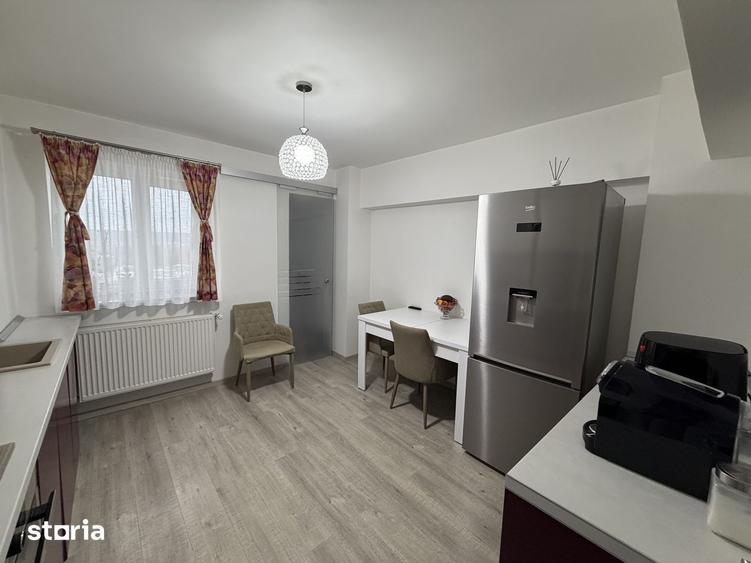 Apartament cu 3 camere în Tudor Vladimirescu