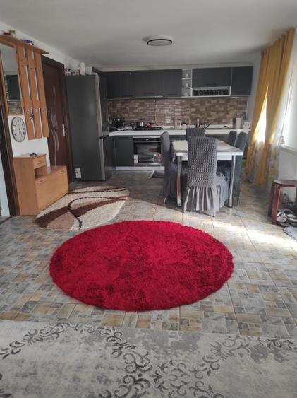 Casă cu 2 camere în Central