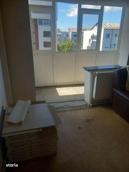 Apartament cu 4 camere decomandat în Central
