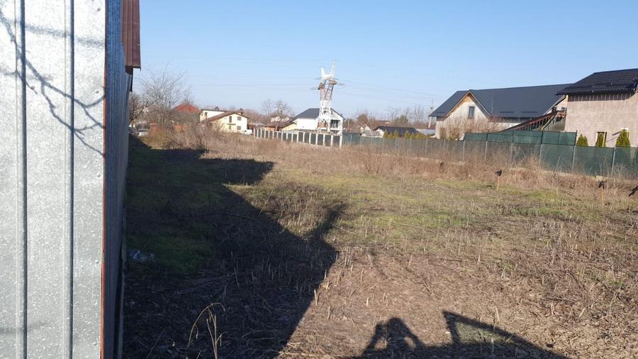 Teren Construcții intravilan de 705 mp, în Vânători