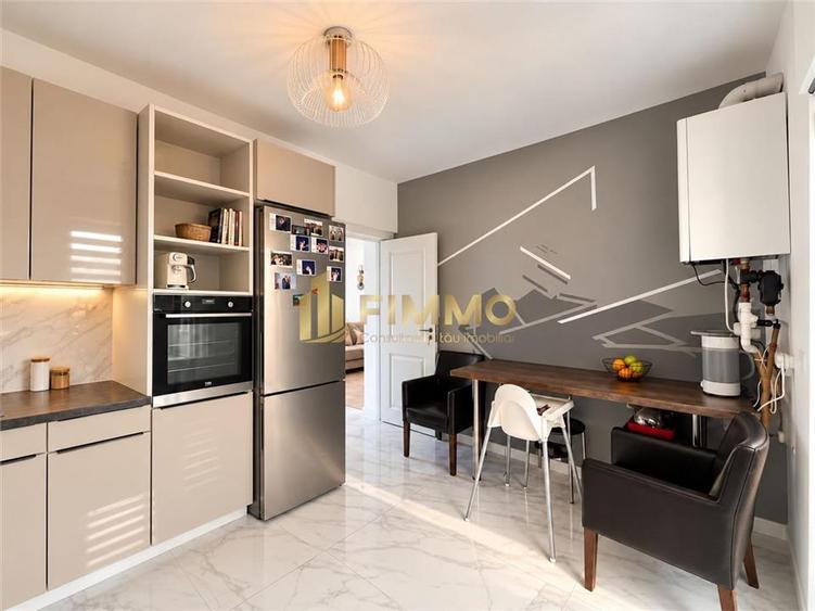 Duplex cu 4 camere cu Canalizare în Lisaura