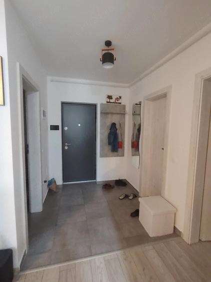 Apartament cu 2 camere decomandat în Vest