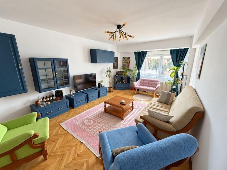 Apartament cu 2 camere decomandat, mobilat în Ultracentral