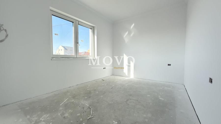 Duplex cu 3 camere cu Canalizare în Moșnița Nouă