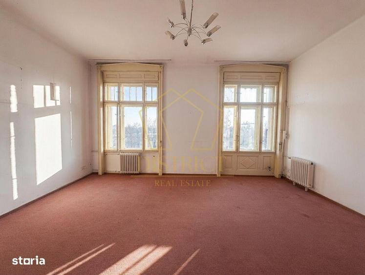 Apartament cu 5 camere în Ultracentral