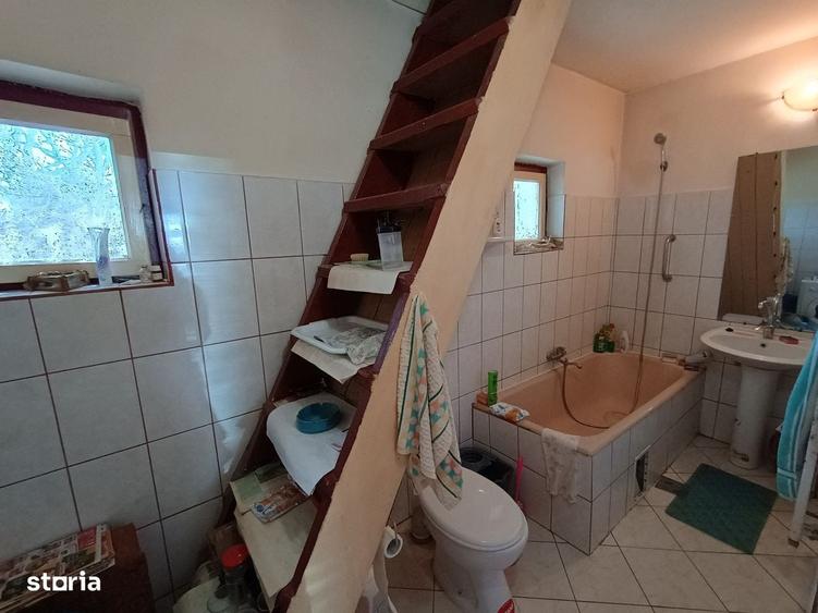 Casă cu 3 camere cu Teren 260 Mp în Central