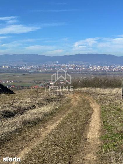 Teren de 2400 mp, în Ciugud