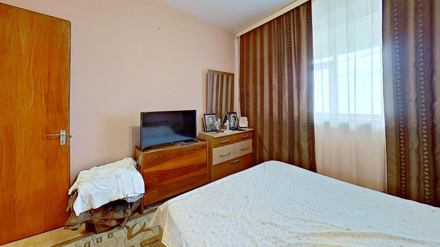 Apartament cu 3 camere decomandat în Pantelimon
