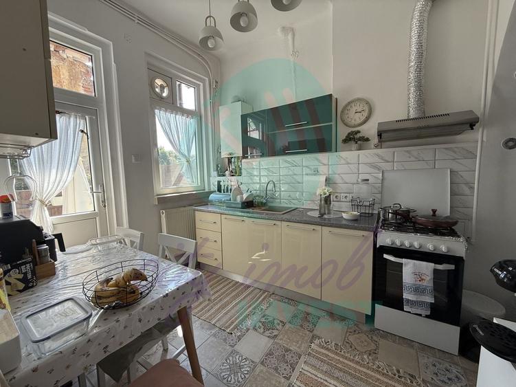 Apartament cu 3 camere semidecomandat în Pache Protopopescu