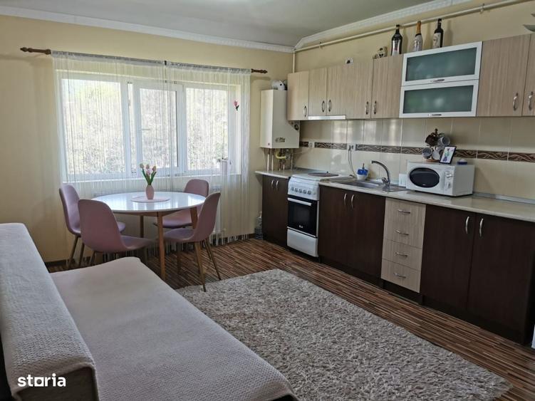 Apartament cu 3 camere în Brădet