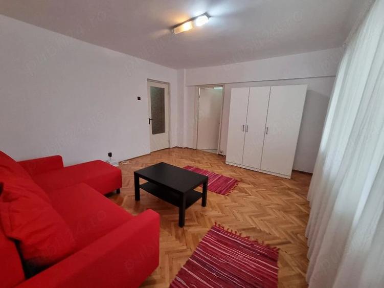 Casă cu 4 camere în 9 Mai
