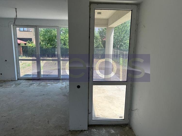 Casă individuală cu 3 camere cu Canalizare în Pipera
