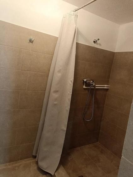 Casă cu Teren 2000 Mp în Central