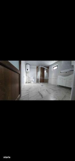 Casă cu 4 camere în Călugăru