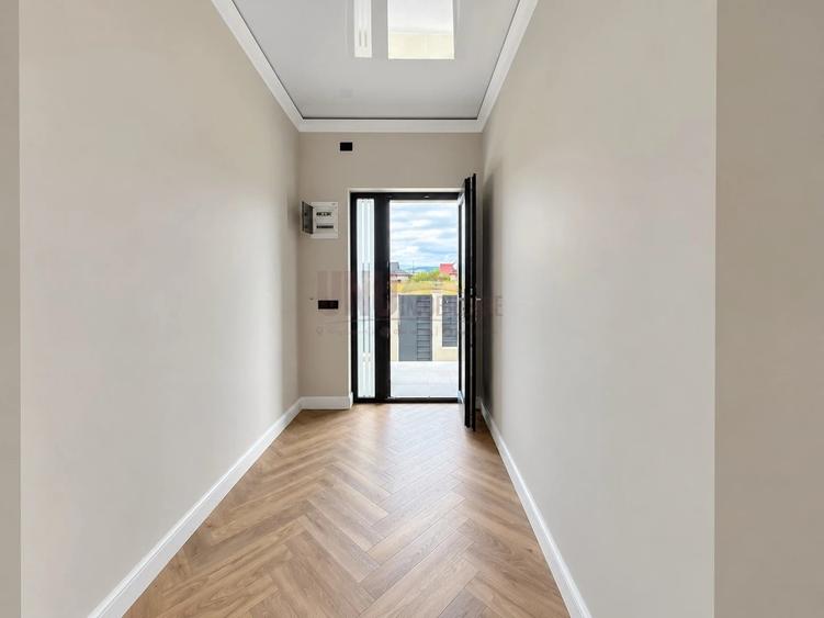 Casă individuală cu 4 camere cu Teren 450 Mp în Central